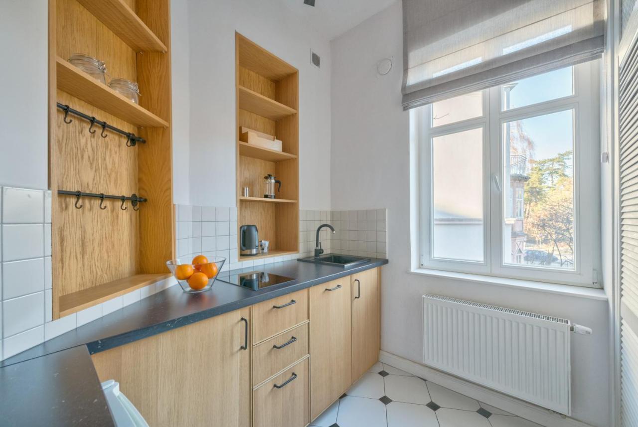 Dom & House - Apartamenty Kamienica Sopocka 150 Metrow Od Plazy Sopot Ngoại thất bức ảnh